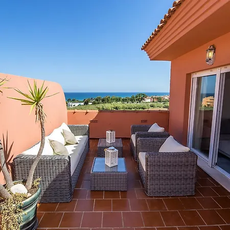 Hidalgos Penthouse Apartment *